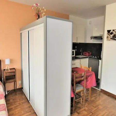 Studio For 2 People
